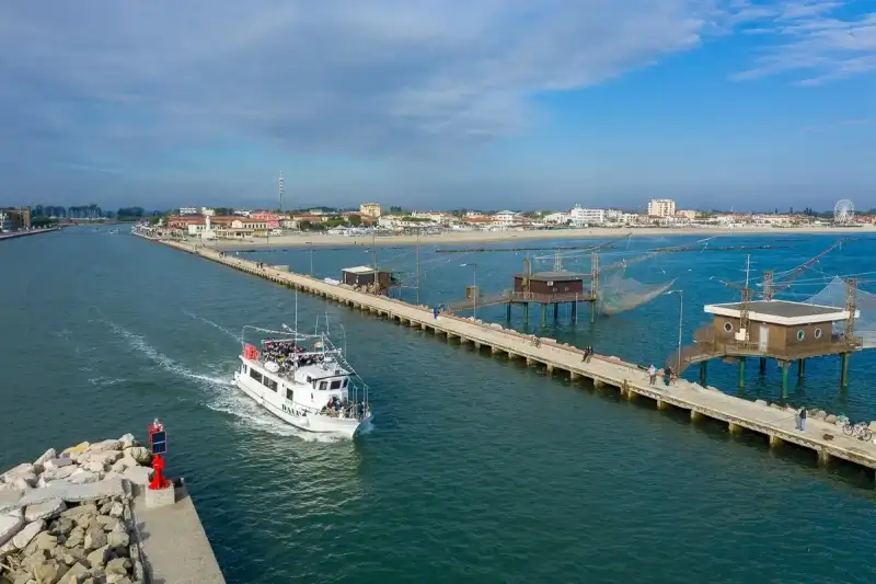 Minikreuzfahrt zwischen Deltastränden und Lagunen mit dem Motorschiff Dalì