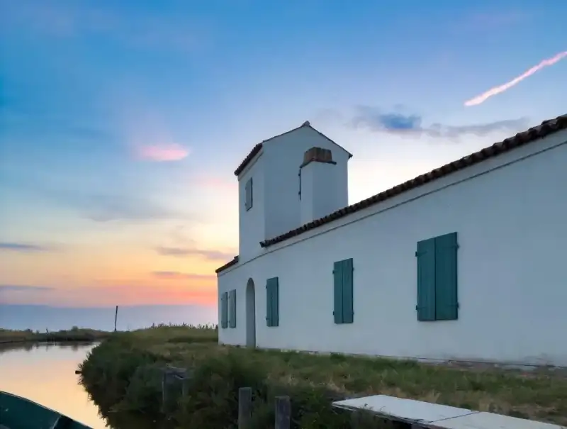 Emotions at Sunset: to the Old Casoni by Electric Boat